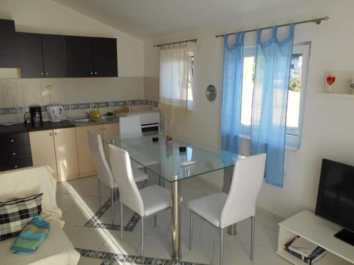 Karin Apartmani Hani Ґорні Карин Екстер'єр фото