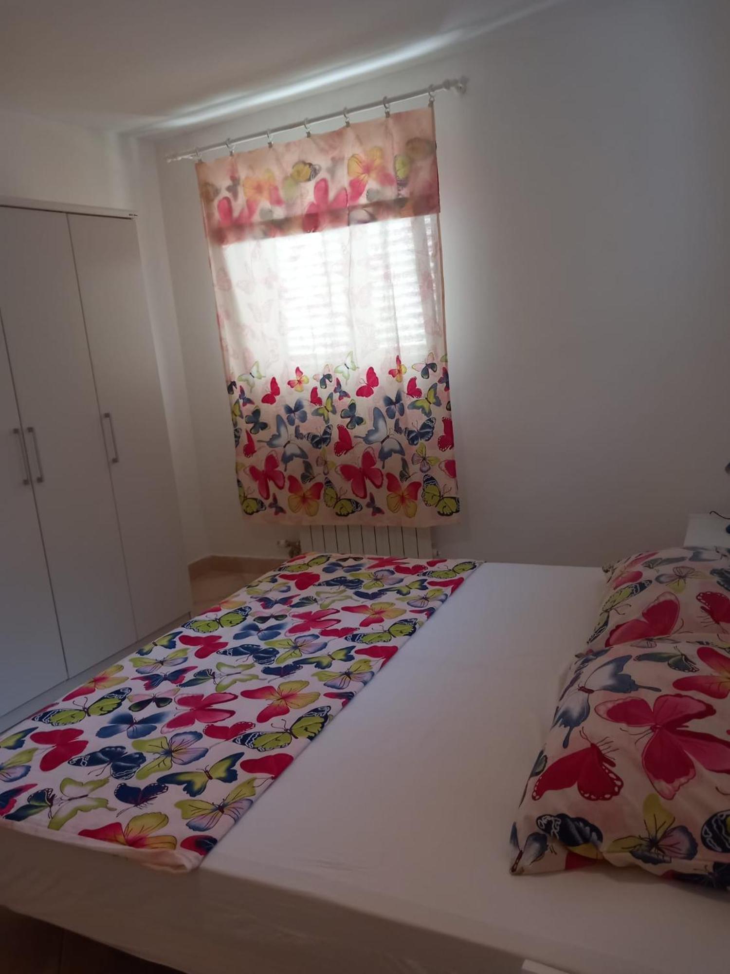 Karin Apartmani Hani Ґорні Карин Екстер'єр фото